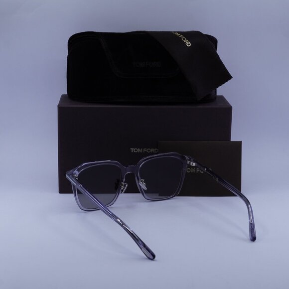 Tom Ford FT0971-K 20B Square Sunglasses - Transparent Grey\Smoke - Picture 4 of 9